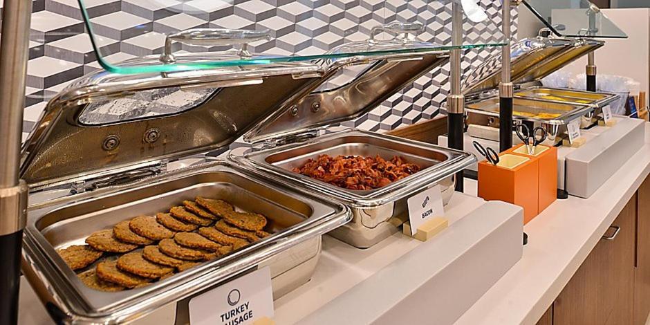Holiday Inn Express & Suites Palm Desert - Millennium By Ihg エクステリア 写真
