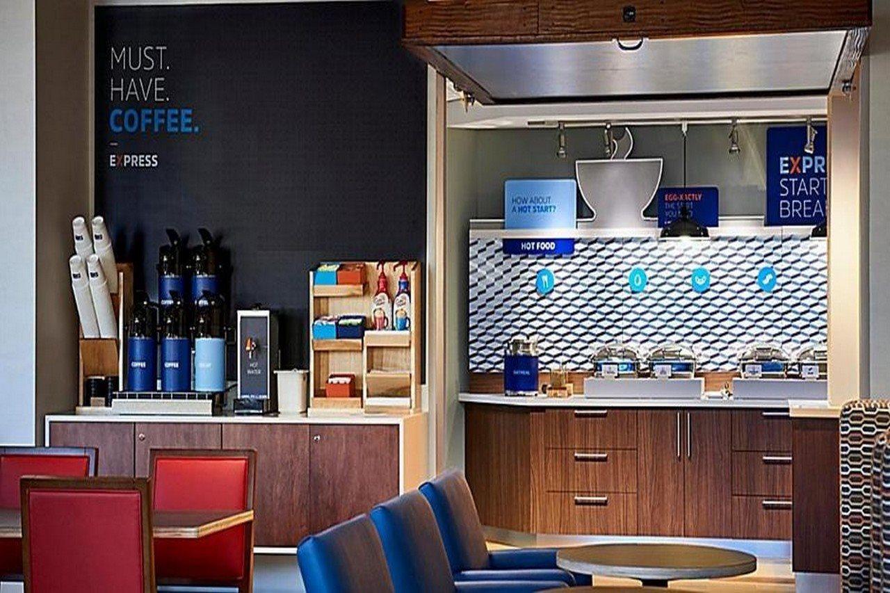 Holiday Inn Express & Suites Palm Desert - Millennium By Ihg エクステリア 写真